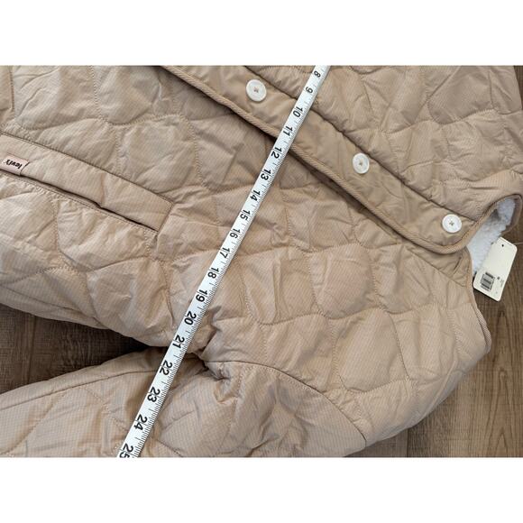 NWT Levi’s MARLOWE OVERSIZED REVERSIBLE SHERPA JACKET Size Small - Picture 10 of 11